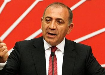 CHP İstanbul İl Başkanlığı'na kayyım atanan Gürsel Tekin, pazartesi günü için saat verdi: O koltuğa oturacağım