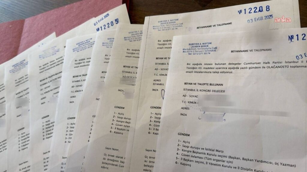 CHP İstanbul İl Kongresi delegeleri, olağanüstü kongrenin toplanması talebiyle noterde imza verdi
