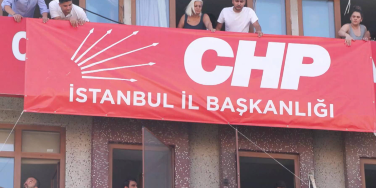 CHP İstanbul İl Kongresi'nin iptali davasına esastan ret kararı