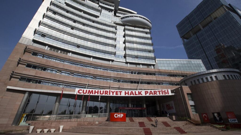 CHP MYK olağanüstü toplandı