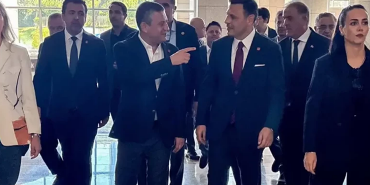 CHP’de Kritik Gün! Gözler 15:00'te... Özgür Çelik Bugün Mazbatasını Teslim Alacak