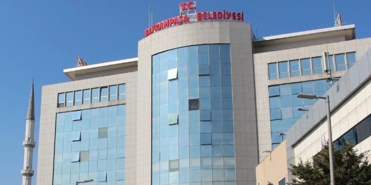 CHP'den Bayrampaşa operasyonuna tepki: Millet iradesine darbedir