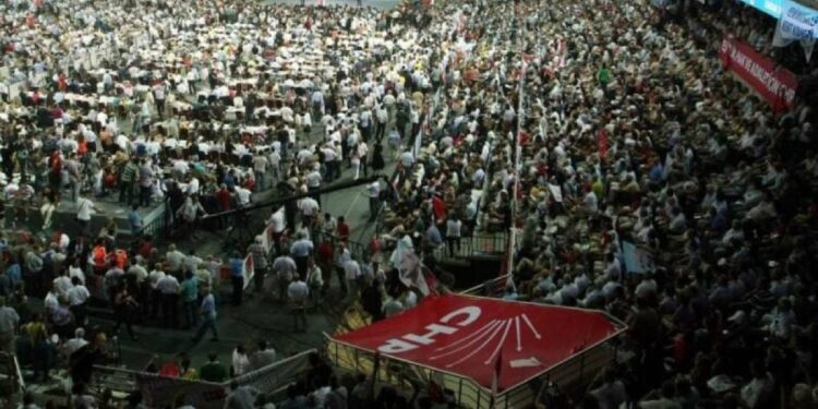 CHP’nin olağanüstü kurultayı başladı: Tek aday Özel
