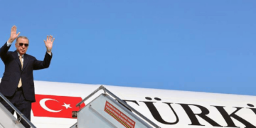 Cumhurbaşkanı Erdoğan Katar'dan Ayrıldı