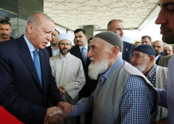 Cumhurbaşkanı Erdoğan, Kılıç’ı Son Yolculuğuna Uğurladı