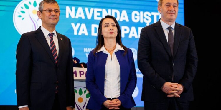 DEM Parti Eş Genel Başkanları, Özel'i ziyaret edecek