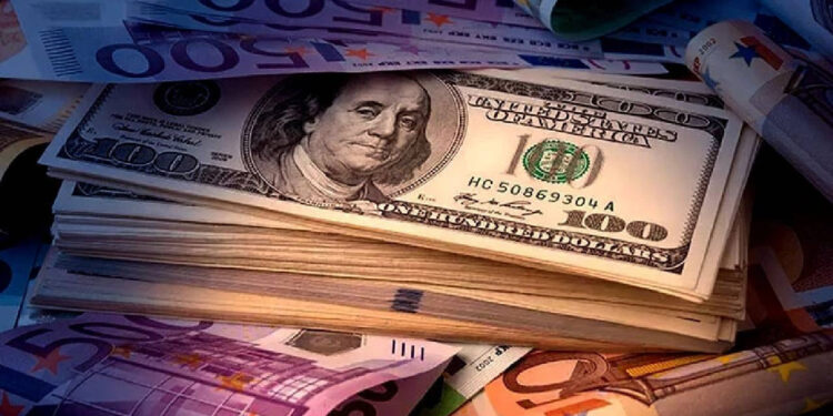 Dövizde Dengeler Değişiyor: Dolar Yükseliyor, Sterlin Geriliyor! İşte 3 Eylül 2025 Güncel Döviz Kurları