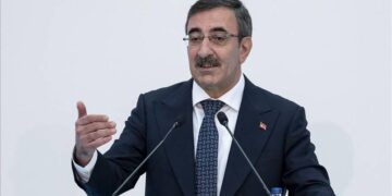 Enflasyonu kalıcı düşürürken, büyümeden taviz vermeyeceğiz