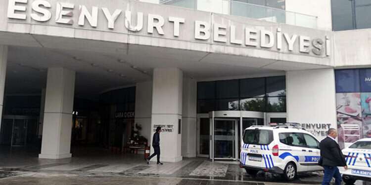 Esenyurt Belediyesi, kendi kurslarını açmak için ders atölyelerinin İBB'ye tahsisini iptal etti