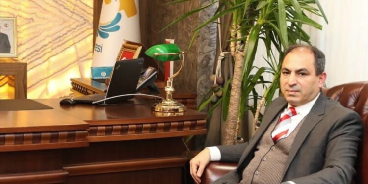 Eski Hatay Çevre, Şehircilik ve İklim Değişikliği İl Müdürü Nizamettin Ülker'e "görevi kötüye kullanma" suçundan dava