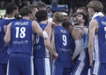 EuroBasket'te Mucize! Finlandiya Sırbistan'ı Devirdi, Çeyrek Final Biletini Aldı
