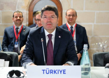 Gazze'de bir insanlık dramı yaşanmaktadır