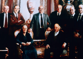 "Geçmişe saygı, bugüne güven, geleceğe inançla"