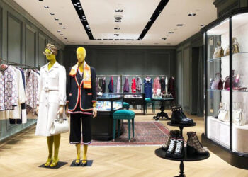 Gucci, Balenciaga ve Alexander McQueen... Lüks Moda Devine Büyük Şok! Milyonlarca Müşteri Diken Üstünde