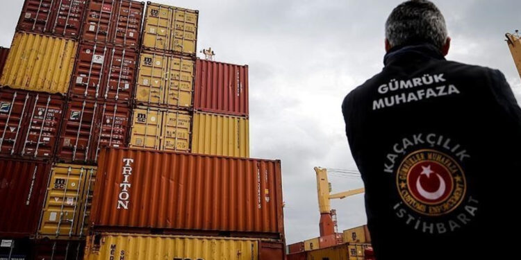 Gümrük Muhafaza ekipleri, 9 ayda 74,8 milyar lira değerinde kaçak eşyayı ele geçirdi