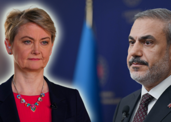 Hakan Fidan’dan İngiltere ile Kritik Temas! Rusya-Ukrayna Savaşı da Masada