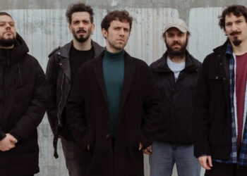 Hayranları Şokta! Rock Grubu Adamlar Dağıldı mı? Açıklama Geldi, Gitaristin O Hamlesi Soru İşaretleri Yarattı