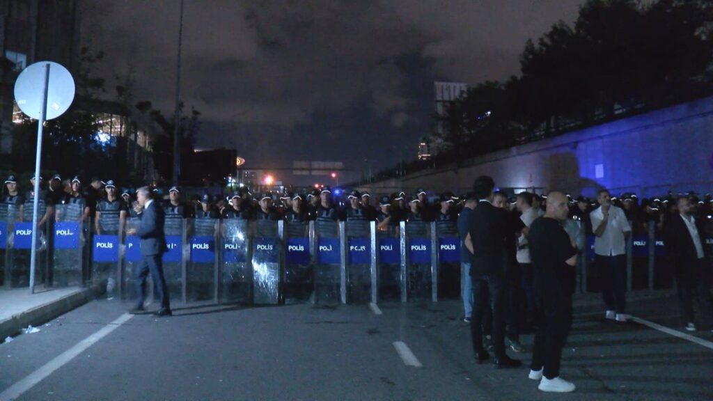 Hep birlikte direnip beraber kazanacağız!