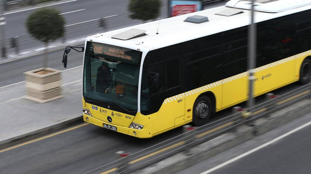 İBB Meclisinde İstanbul'da toplu ulaşıma zam maddesi komisyona sevk edildi
