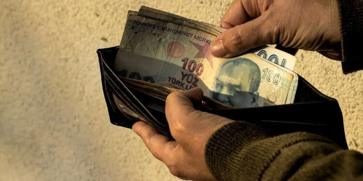 İcra ve İflas Yasası Sil Baştan! Uzman İsim Uyardı: Maaşların Yüzde 60'ına Haciz Yolda