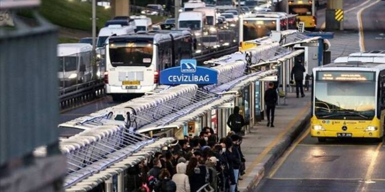 İstanbul'da ulaşıma yüzde 30 zam; işte taksi, toplu taşıma ve okul servislerinde yeni tarife