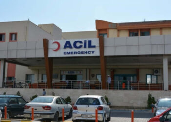 İzmir'de 16 Yaşındaki Liseli Evde Dehşet Saçtı!