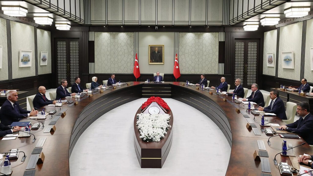 Kabinenin Gündemi Yoğun! Masada Hangi Konular Var?