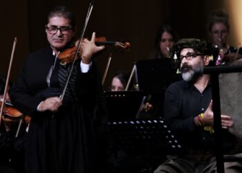 Kürtçe ezgiler Brüksel Filarmoni Orkestrası ile buluştu