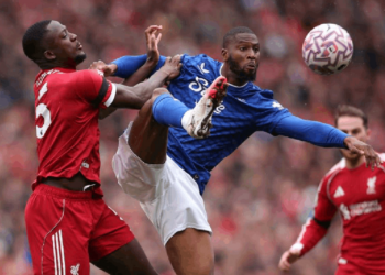 Merseyside'da Gülen Liverpool