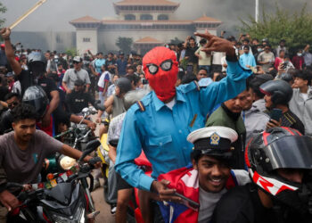 Nepal'de İsyan Büyüyor! 15 Binden Fazla Mahkum Firar Etti