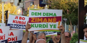 Okullar yarın açılıyor: Milyonlarca öğrenci anadilde eğitim hakkından mahrum