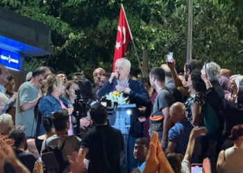 Ön yargılı yaklaşmayın, dedikodulara inanmayın; tutukluyken oynanan konuyu ezberledim