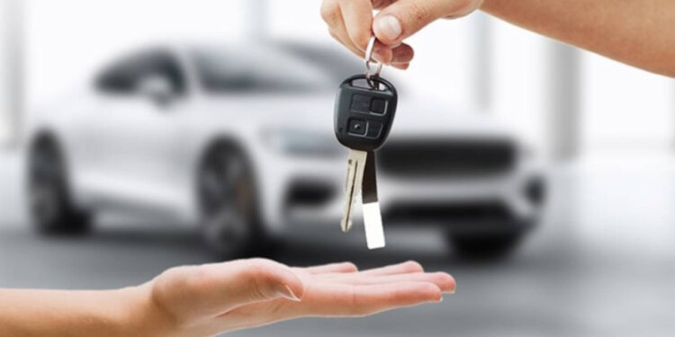 Oto Kiralama Skandalı! Sahte Kimlikle Araç Kiraladı, Satmaya Kalkınca Yakayı Ele Verdi