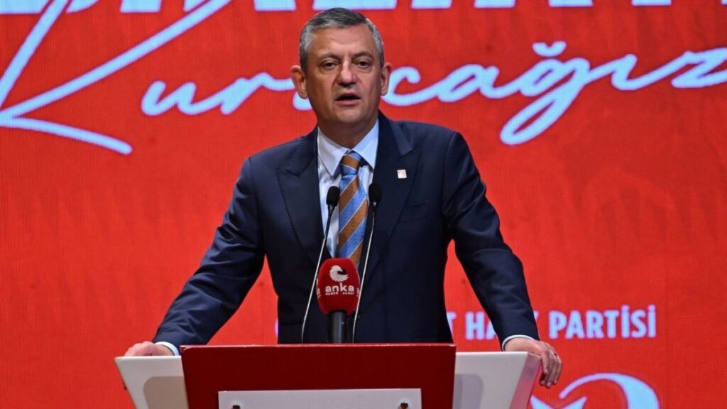 Özel: Türkiye'de çok partili siyaset tehlike altında
