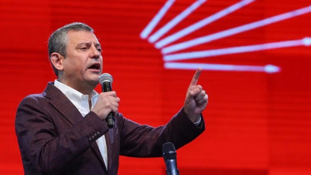 Özel'den kayyıma tepki ve 'demokratik siyaset' vurgusu