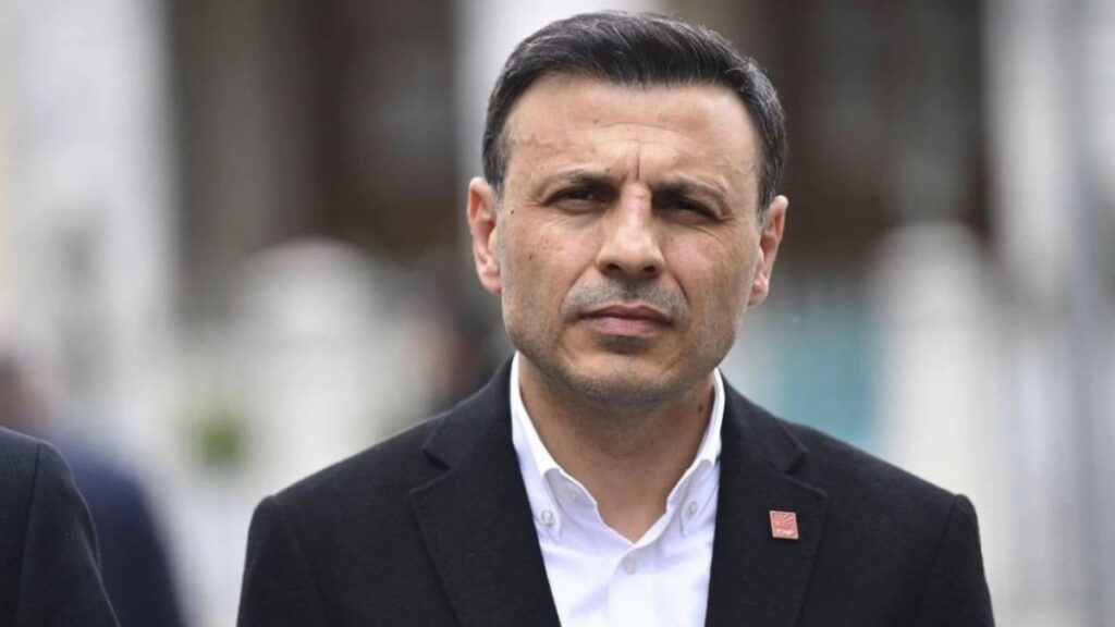 Özgür Çelik yeniden il başkanlığına seçildi