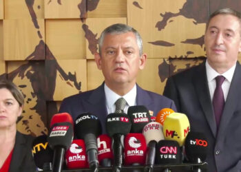 Özgür Özel, Ali Yerlikaya'ya Seslendi: 'Bana Sormadan Evime Nasıl Giriyorsun?'