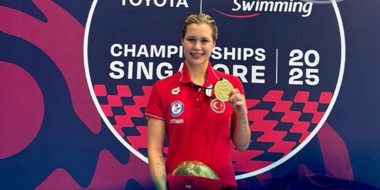 Para Yüzmede Türkiye’den Madalya Rekoru! Defne Kurt Tarih Yazdı