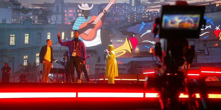 Rusya'dan Kültürel Hamle! SSCB'nin 'Eurovision'u Geri Geldi