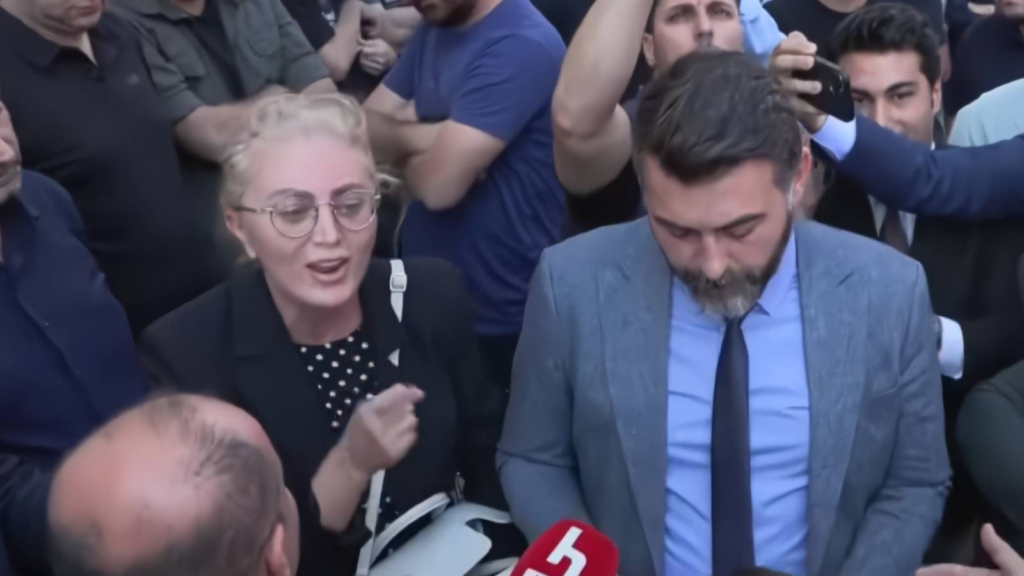 Salondaki kadın avukat bakın kim çıktı?