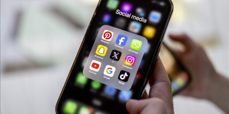 Sosyal Medyaya Erişim Sorunu! Bant Daraltması mı, Arıza mı?