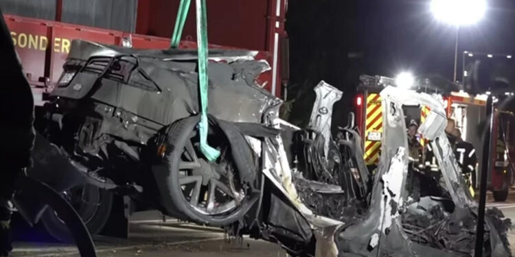 Tesla Kazasında Facia! 1’i Çocuk 3 Kişi Yanarak Can Verdi