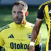 Trabzonspor Derbisi Öncesi Fenerbahçe’ye Kötü Haber! Domenico Tedesco’nun Dünyası Başına Yıkıldı: Yıldız Golcü Sakatlandı