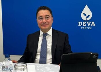 Türkiye kendi ayakları üzerinde durmak zorunda