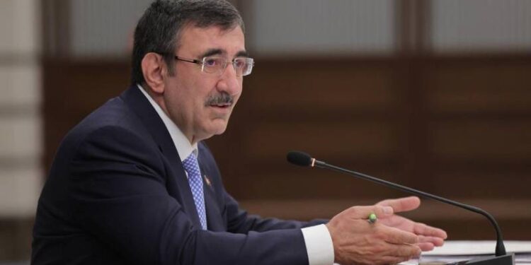 Uluslararası kritere dayanmayan, denetime açık olmayan istatistiklerle algıları çarpıttılar