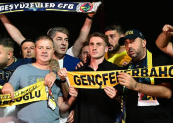 Ünlü Yorumcular Kerem Aktürkoğlu’nu Geldiğine Pişman Etti: ‘Boşuna İki Topçudan Dayak Yemedi’