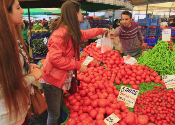 Vatandaşın Kamburu Ağırlaşıyor: Kredi Kartı Borçları Katlandı