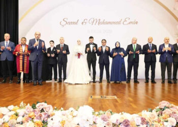 YTÜ'de AKP Düğünü!  Öğrenciye Yasak, Partiliye Serbest