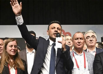 Yargı darbesiyle muhalefeti tasfiye etmenin, ekonomiye darbe olduğunu bir iktidar görmüyor olabilir mi?