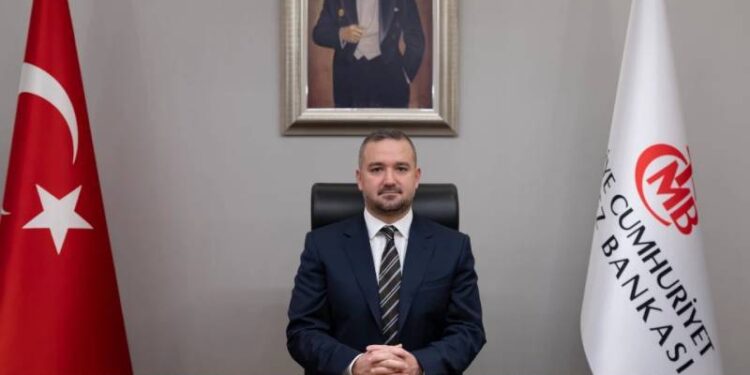 Yeni Şafak, Mehmet Şimşek'in ardından Merkez Bankası'nı hedef aldı: Millete değil faizciye çalışıyor